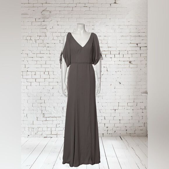 Vera Wang WHITE Gray Gown With Open Sleeves - Picture 1 of 7